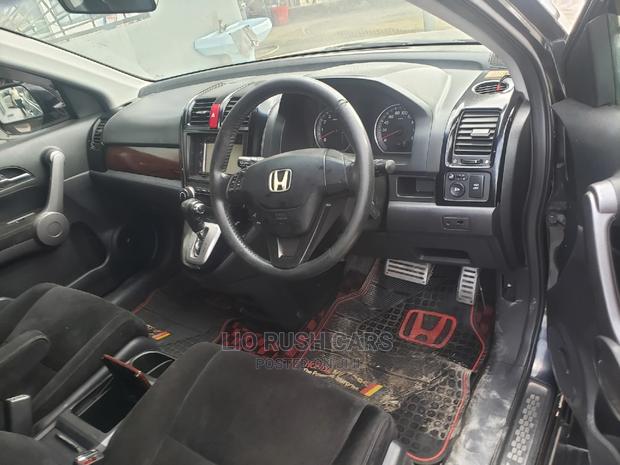 2010 Honda CR-V Black - Compact SUV for Your Daily Commute