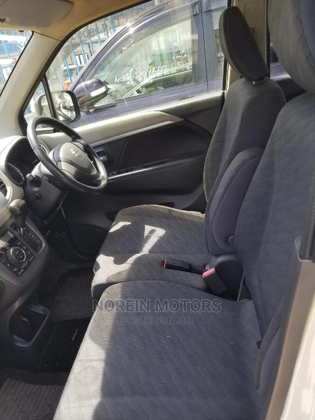 2015 Suzuki Wagon White: Affordable, Spacious, and Stylish