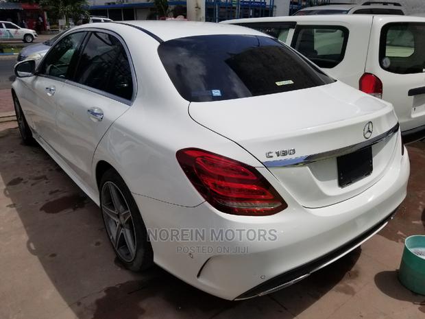 2015 Mercedes-Benz C180 Pearl: Stunning Compact Luxury Sedan