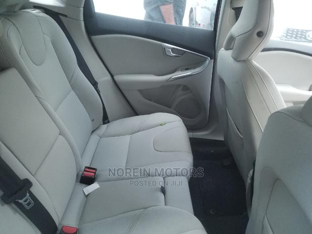 2014 Volvo V40 Red: One Owner, Impeccable Maintenance, Great Value