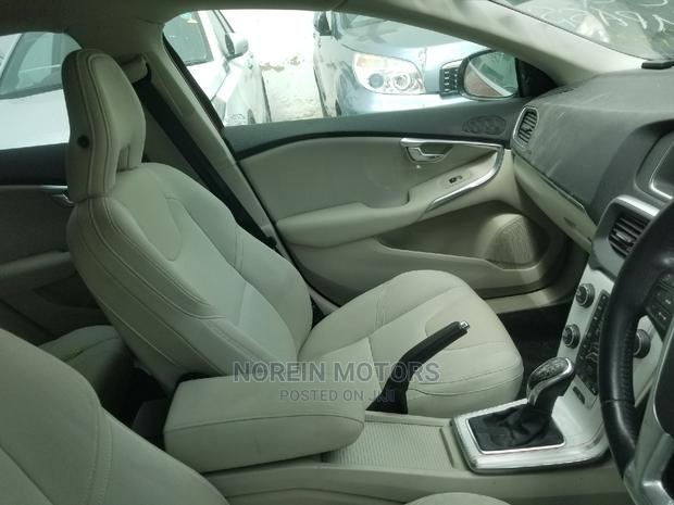 2014 Volvo V40 Red: One Owner, Impeccable Maintenance, Great Value