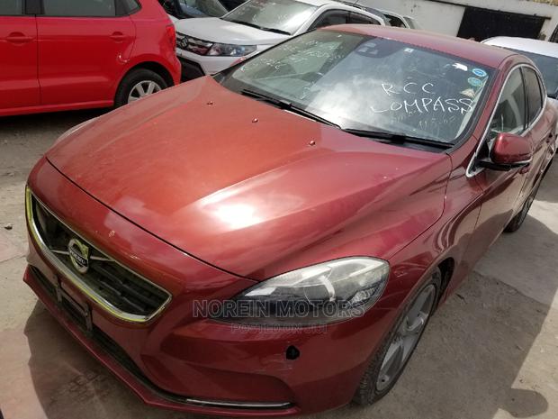 2014 Volvo V40 Red: One Owner, Impeccable Maintenance, Great Value
