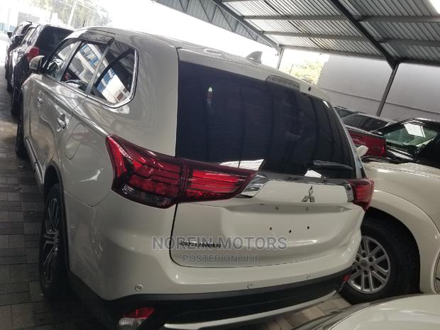 2015 Mitsubishi Outlander - Off-White Edition - Used Car