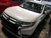 2015 Mitsubishi Outlander - Off-White Edition - Used Car for sale