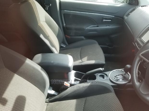 Pre-Owned 2014 Mitsubishi RVR Gray - Perfect for Everyday Drive