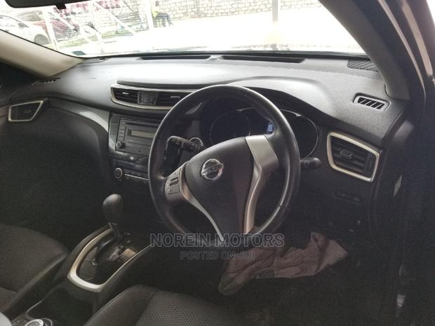 2014 Nissan X-Trail SV Premium in Blue: Used SUV for Sale