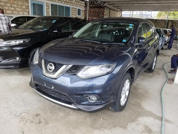 2014 Nissan X-Trail SV Premium in Blue: Used SUV for Sale