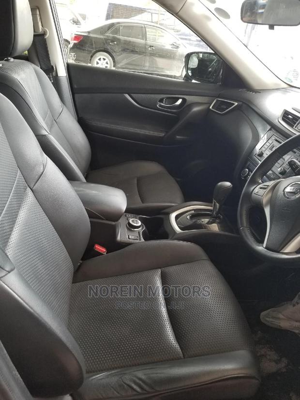 2014 Nissan X-Trail SV Premium in Blue: Used SUV for Sale