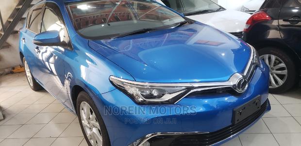 2015 Toyota Auris in Blue: Modern, Efficient, and Spacious Sedan