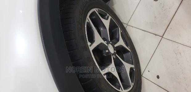 4WD Subaru Forester 2015 Ivory - Excellent Pre-owned SUV