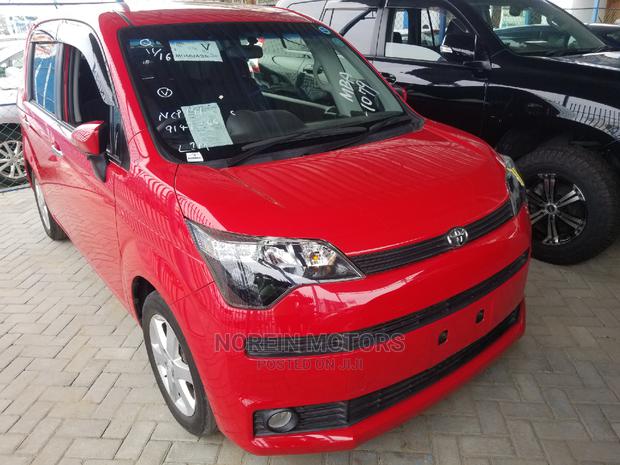 Red 2015 Toyota Spade: Compact SUV for the Modern Family