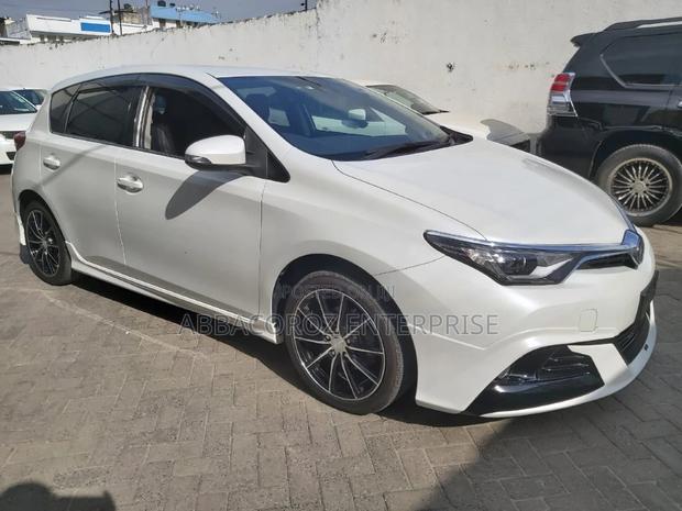 Toyota Auris 2015 White