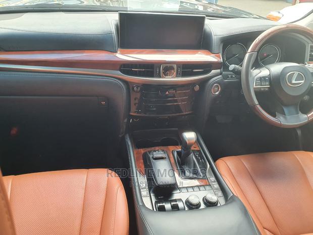 Black Lexus RX 2016 - Premium Model