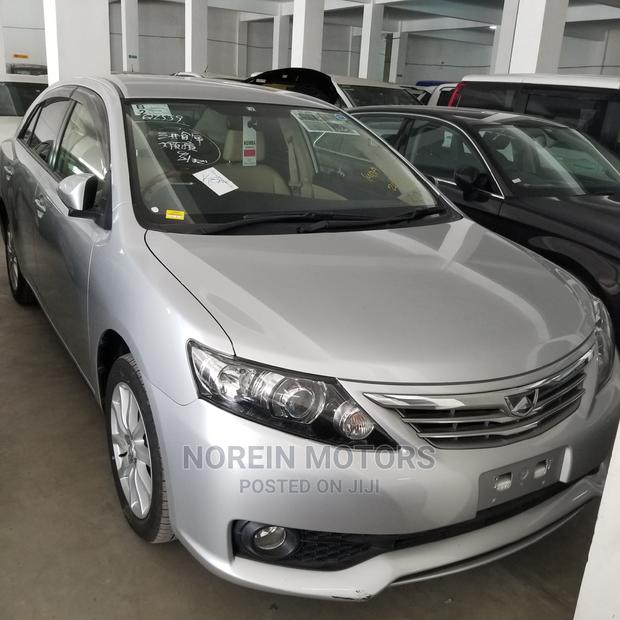 Toyota's 2014 Allion in Green: Compact, Eco-Conscious Sedan