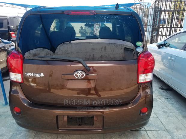 2015 Toyota Spade Orange: Affordable, Stylish, and Reliable!