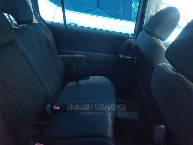 2014 Mazda Premacy Red: Versatile Minivan at a Great Price