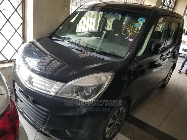 Pre-owned Mitsubishi Delica 2014 Black: Perfect Vehicle, Great Value, Excellent Condition