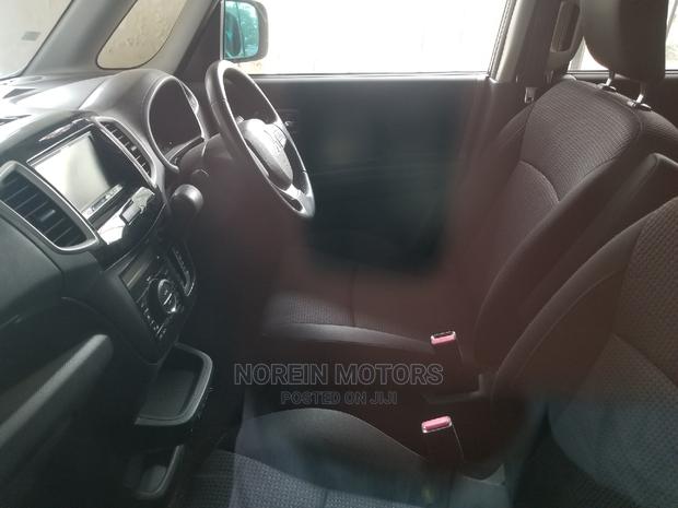 Pre-owned Mitsubishi Delica 2014 Black: Perfect Vehicle, Great Value, Excellent Condition