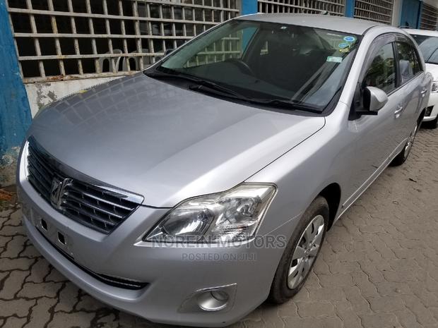 2014 Toyota Premio Silver: Modern and Comfortable Sedan