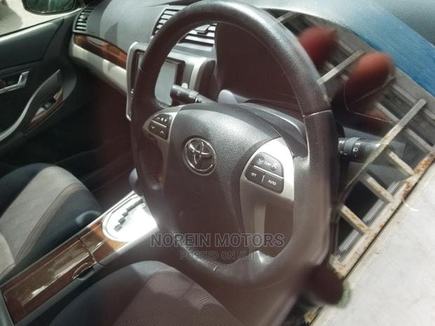 2014 Toyota Premio Silver: Modern and Comfortable Sedan