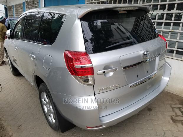 Used 2014 Toyota Vanguard Silver - Affordable and Versatile SUV