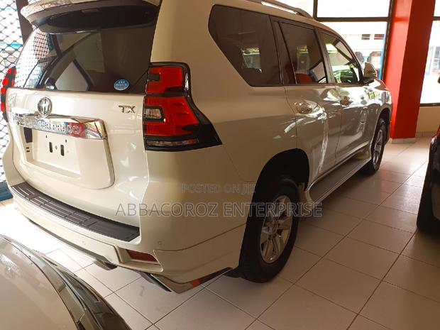 Toyota Land Cruiser Prado 2018 2.7 White