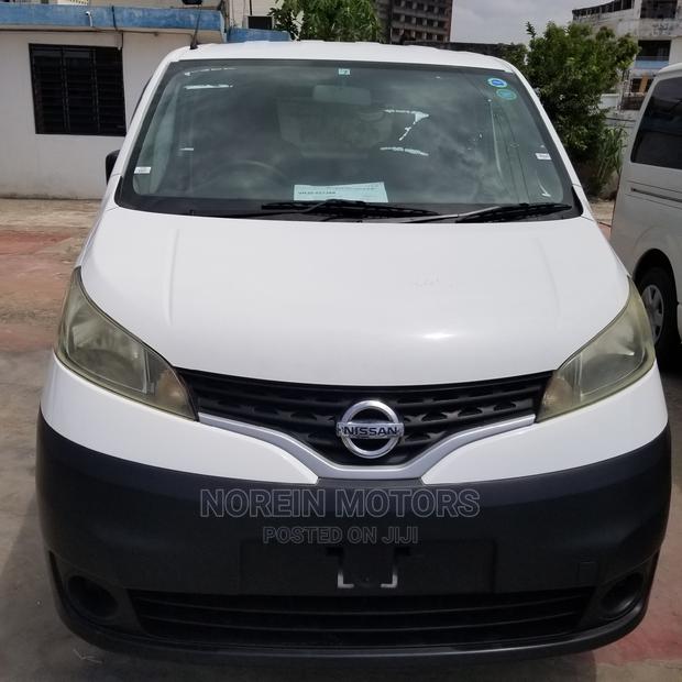 2014 Nissan Vanette in White: Spacious & Efficient