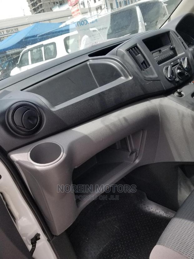 2014 Nissan Vanette in White: Spacious & Efficient