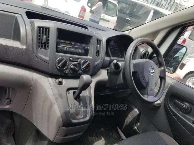 2014 Nissan Vanette in White: Spacious & Efficient