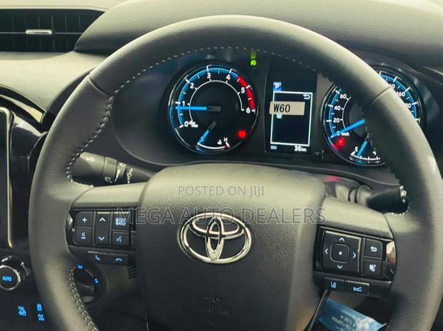 Toyota Hilux 2021 Gray - Two Powerful and Stylish Variants