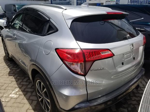Used 2015 Honda Vezel Silver - Compact SUV with Low Mileage