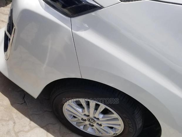 2014 Toyota Voxy SV Premium White: Luxury Minivan for Sale