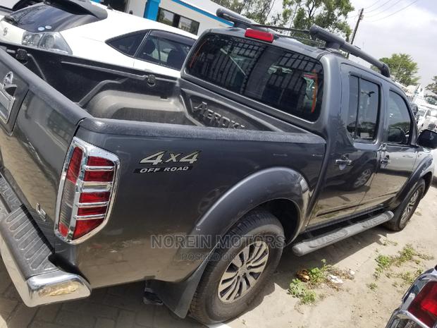 Pre-Owned 2014 Nissan Navara Gray Truck: Durable, Capable, and Ready for Any Challenge
