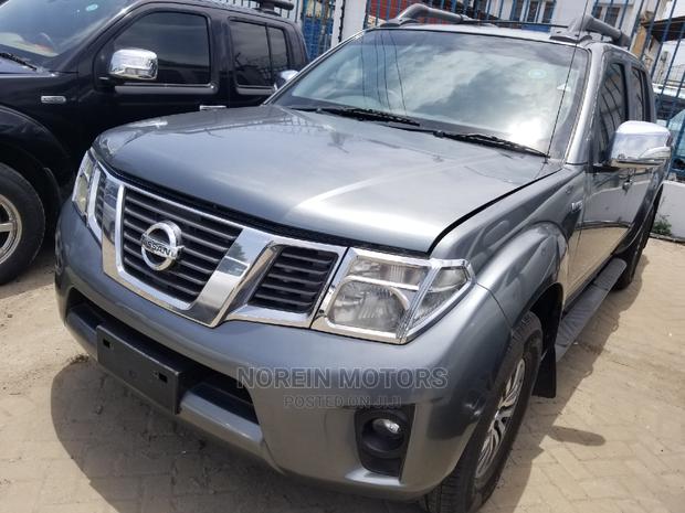 Pre-Owned 2014 Nissan Navara Gray Truck: Durable, Capable, and Ready for Any Challenge
