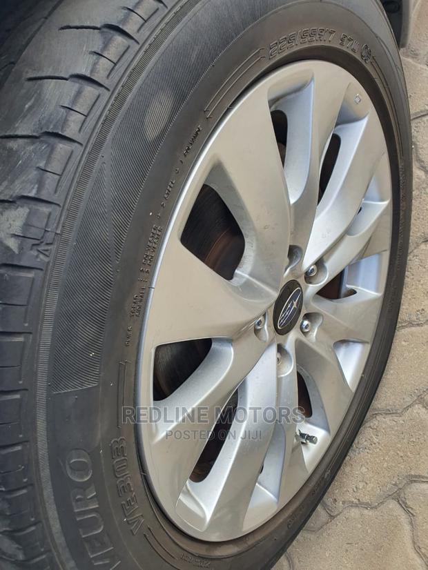 2016 Subaru Legacy Silver - Stylish Sedan, Reliable Performance
