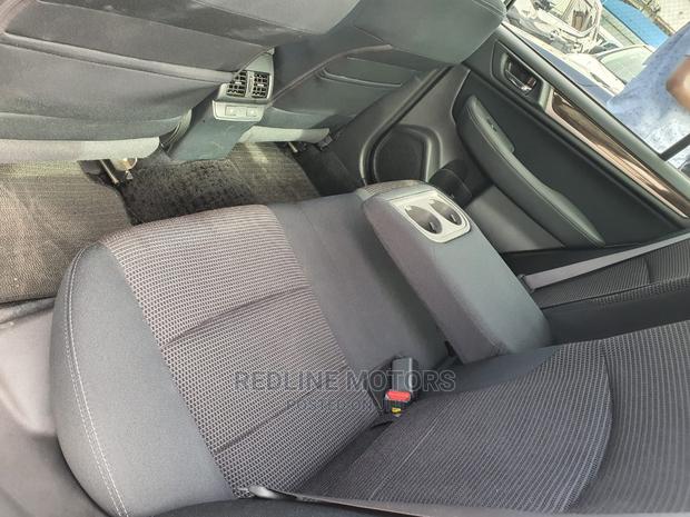 2016 Subaru Legacy Silver - Stylish Sedan, Reliable Performance
