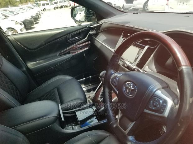 2014 Toyota Harrier Silver - Luxury SUV for Sale