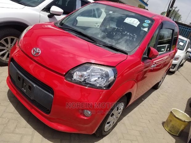Used 2015 Toyota Porte Red for Sale