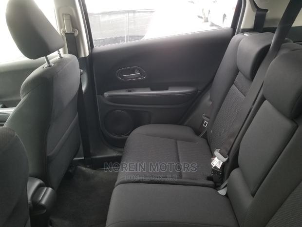 2015 Honda Vezel in Black: Compact Luxury SUV