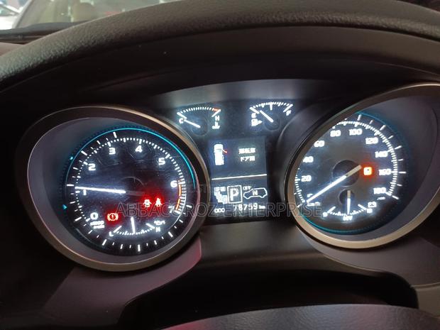 Toyota Land Cruiser 2014 4.6 V8 ZX White