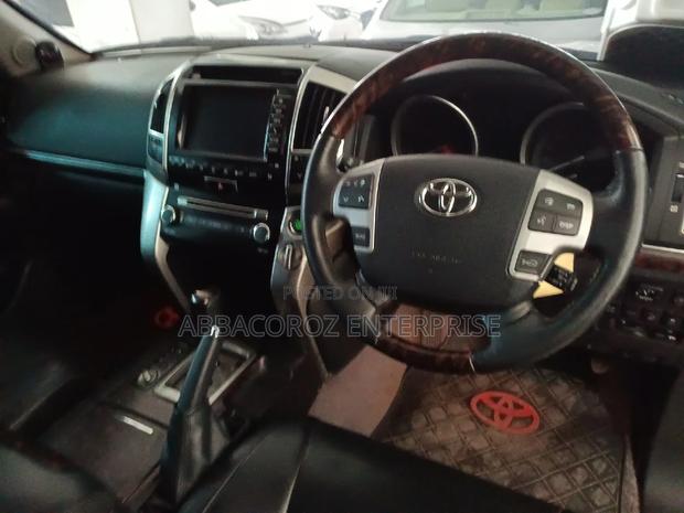 Toyota Land Cruiser 2014 4.6 V8 ZX White