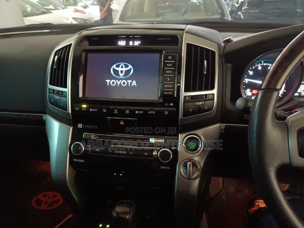 Toyota Land Cruiser 2014 4.6 V8 ZX White