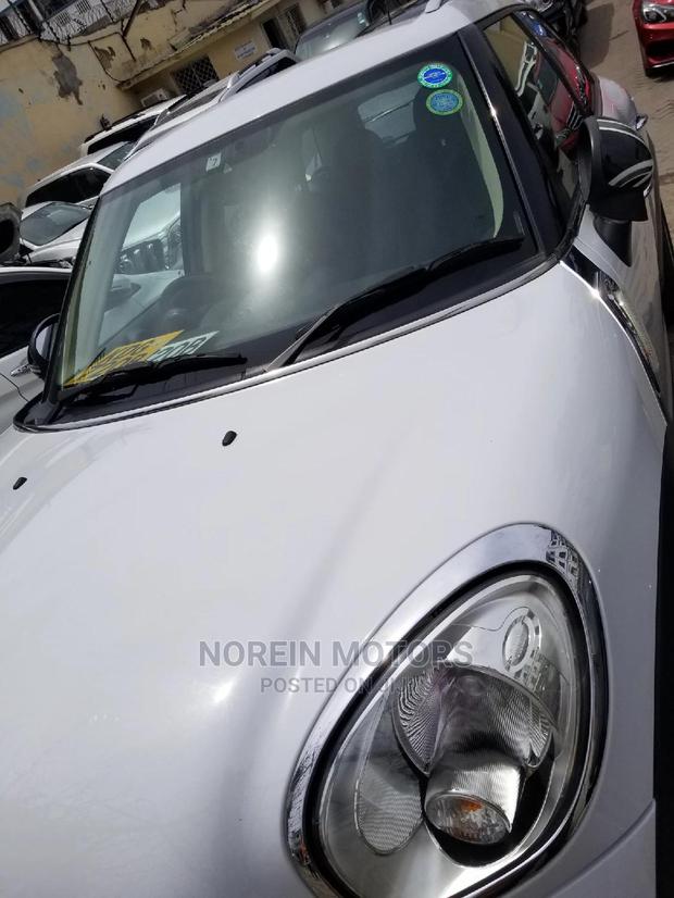 2014 Mini Cooper in White: Fun and Efficient