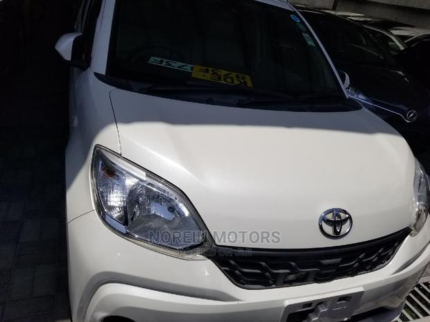 2015 Toyota Porte White - Quality Vehicle, Low Mileage, Top Pick!