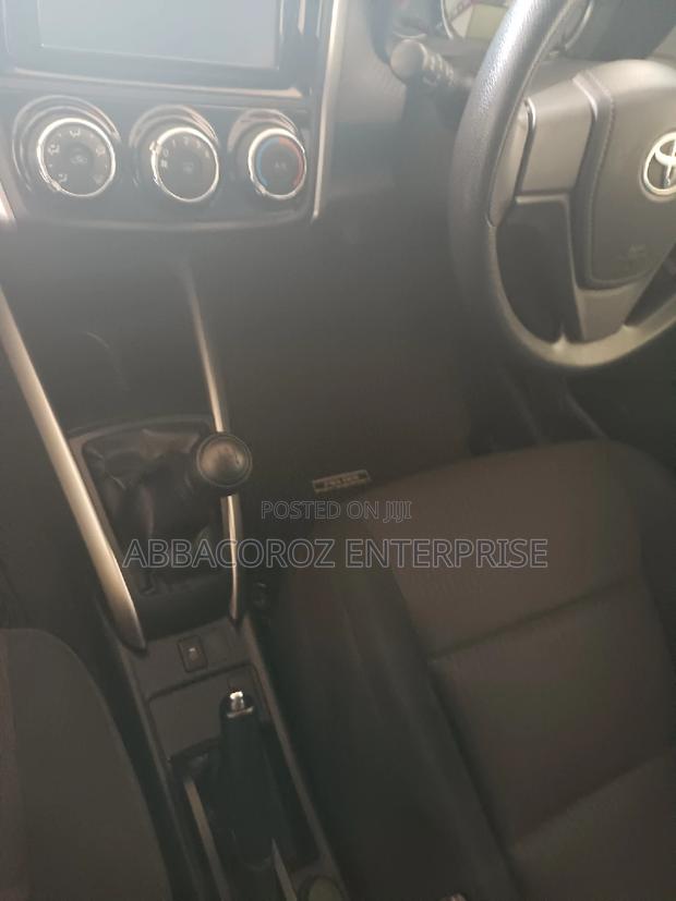 Toyota Corolla Fielder 2015
