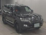 Black 2015 Toyota Land Cruiser: Versatile SUV for Adventure and Daily Commute for sale