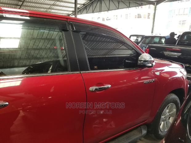 2016 Toyota Hilux Red: The Perfect Blend of Style and Strength