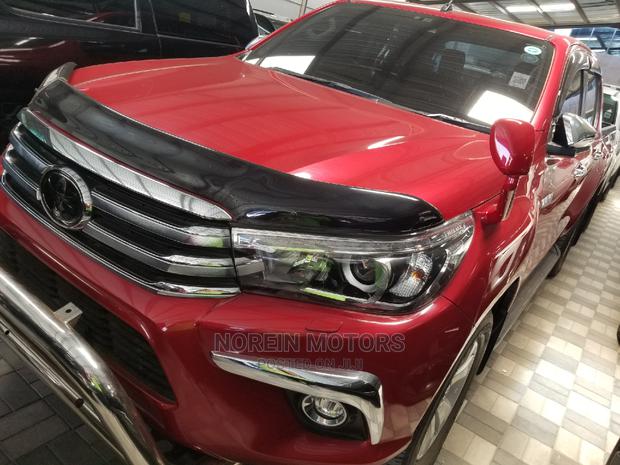 2016 Toyota Hilux Red: The Perfect Blend of Style and Strength