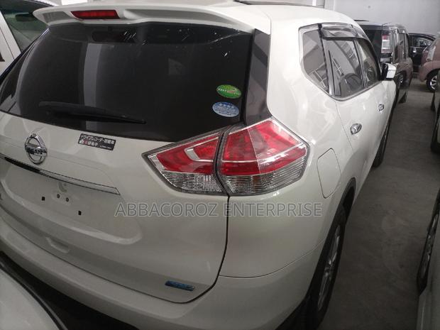 Nissan X-Trail 2015 White