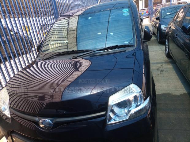 Toyota Sienta 2014 1.5 AWD Black